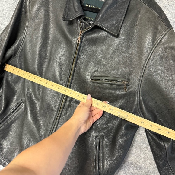 Danier Black Genuine Leather Zip Jacket Canada Classic Moto Style Outerwear - Picture 9 of 16